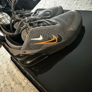 Nike Air Max 270 Kids Size 12c Grey/Black/Orange